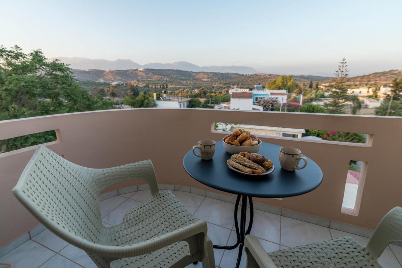 פיטסידיה Filia Apartments מראה חיצוני תמונה