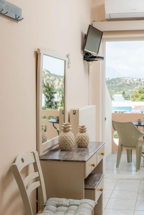 פיטסידיה Filia Apartments מראה חיצוני תמונה