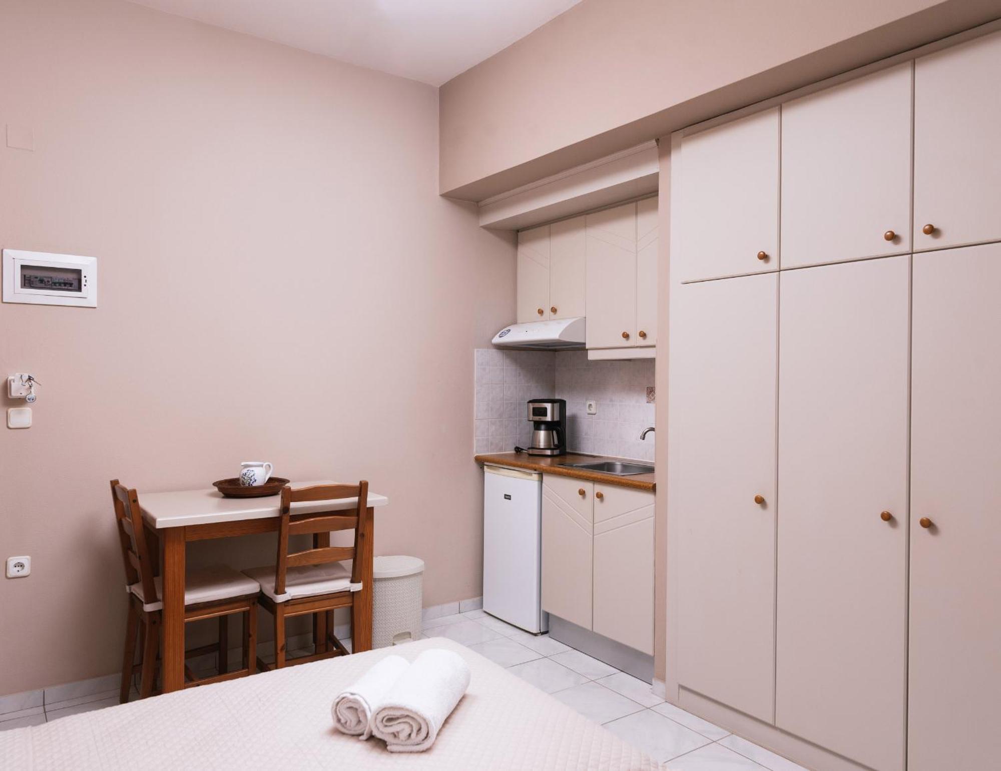 פיטסידיה Filia Apartments מראה חיצוני תמונה